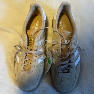 Adidas original gazelle sneakers